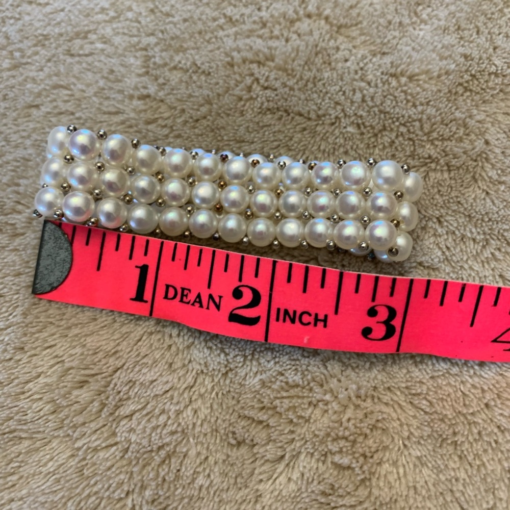 Beautiful pearl and sterling choker and stretch bracelet set. Never worn. - Picture 7 of 8